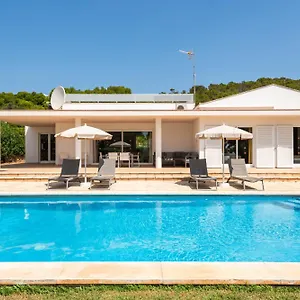 Villa Lola